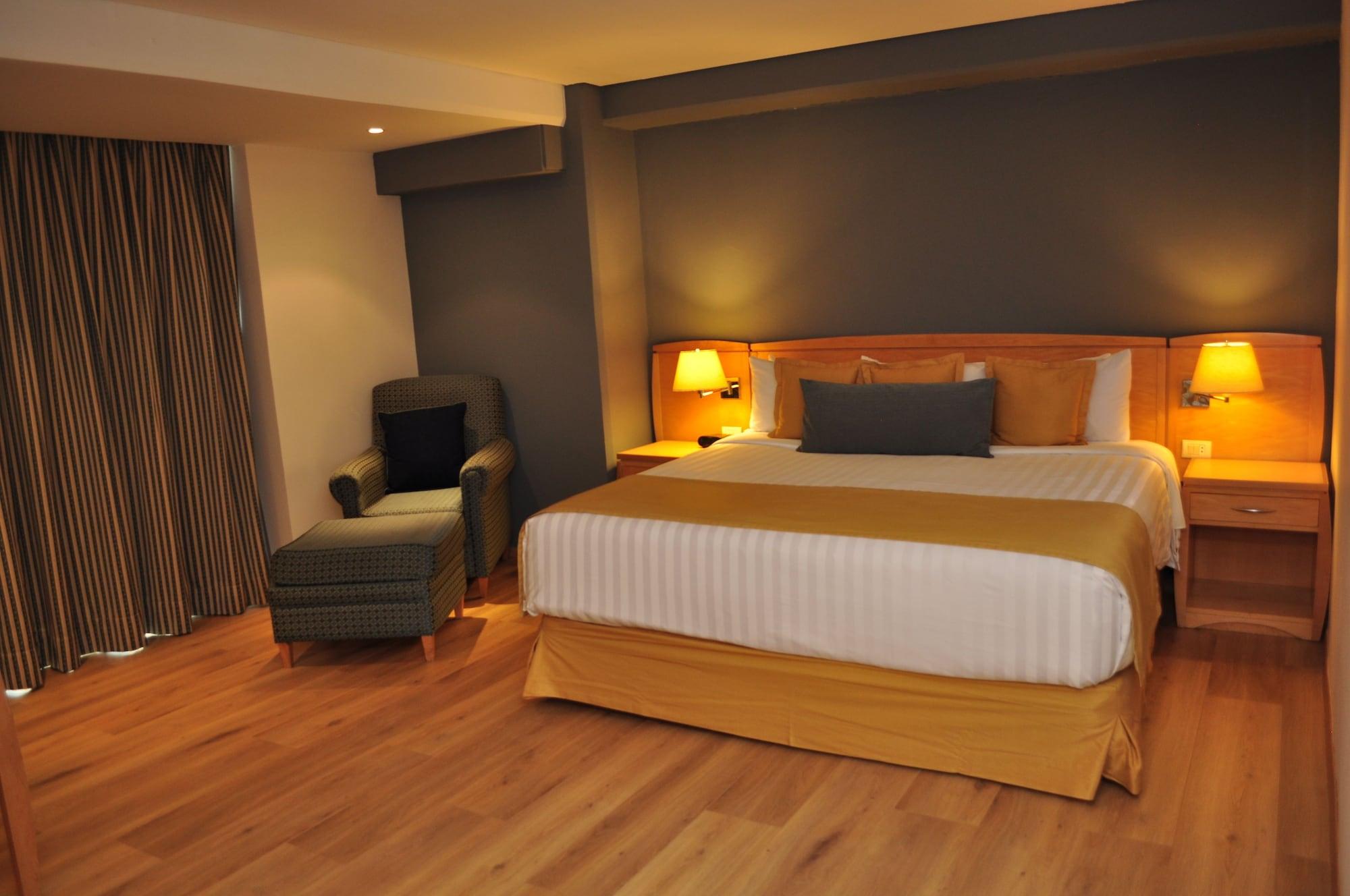 โรงแรมเรดิสัน ปาไรโซ เม็กซิโกซิตี้ ภายนอก รูปภาพ A room at the hotel