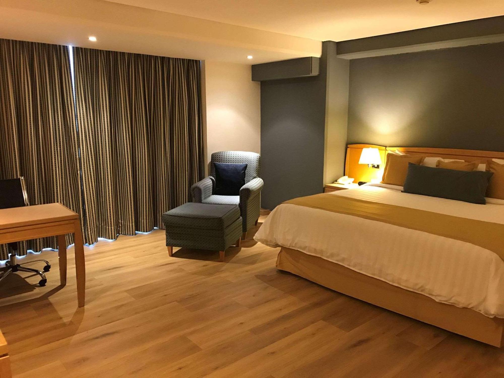 โรงแรมเรดิสัน ปาไรโซ เม็กซิโกซิตี้ ภายนอก รูปภาพ A room at the hotel
